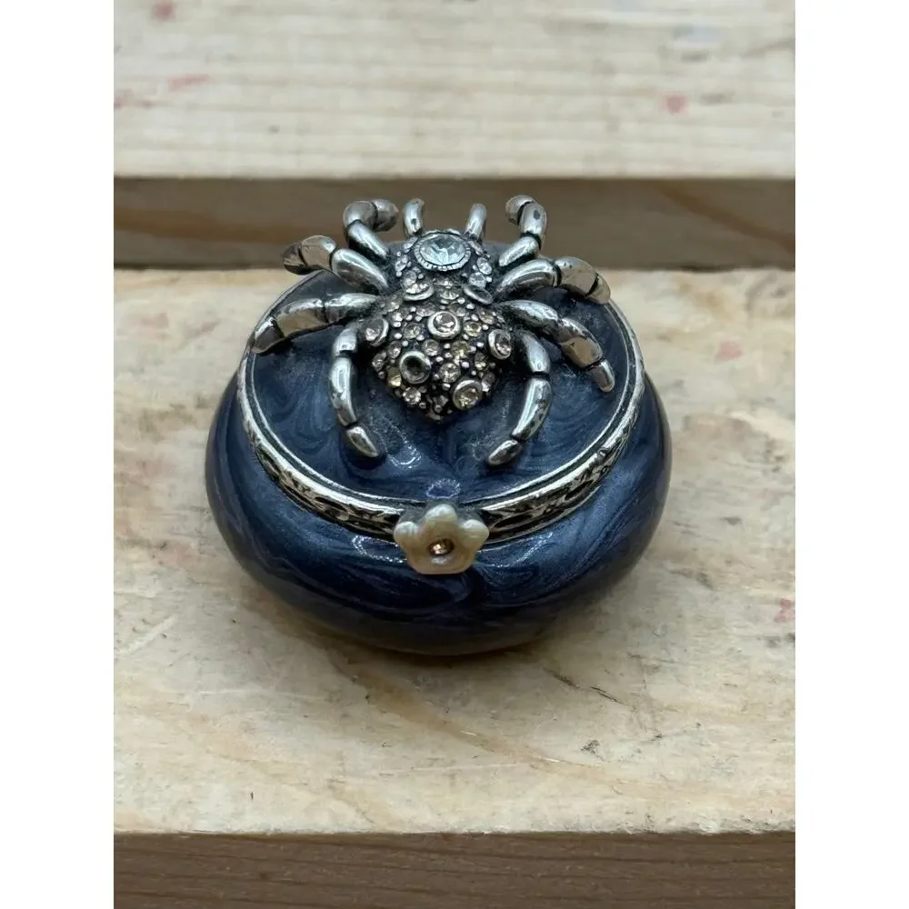 Vintage Enameled Spider Trinket Box/ Pill Case - Rhinestone Magnetic Clasp 1.25